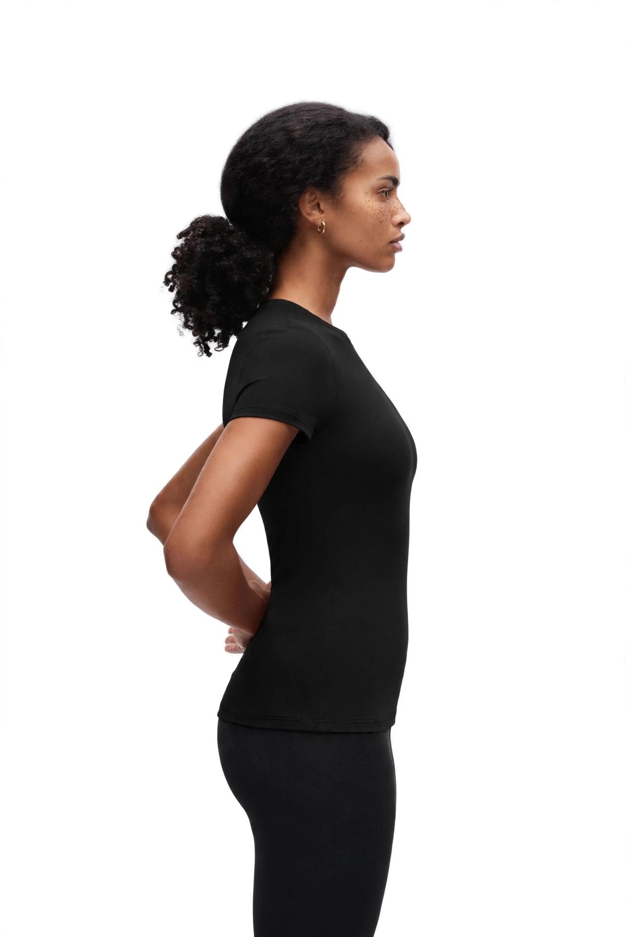 Black - Shaping tee